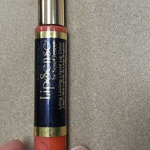 Senegence lipsense sheer pink in color, new in pkg